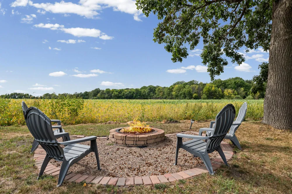 1507 Hidden Trail Mayer, MN 55360