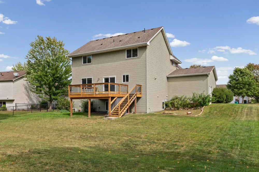 1507 Hidden Trail Mayer, MN 55360