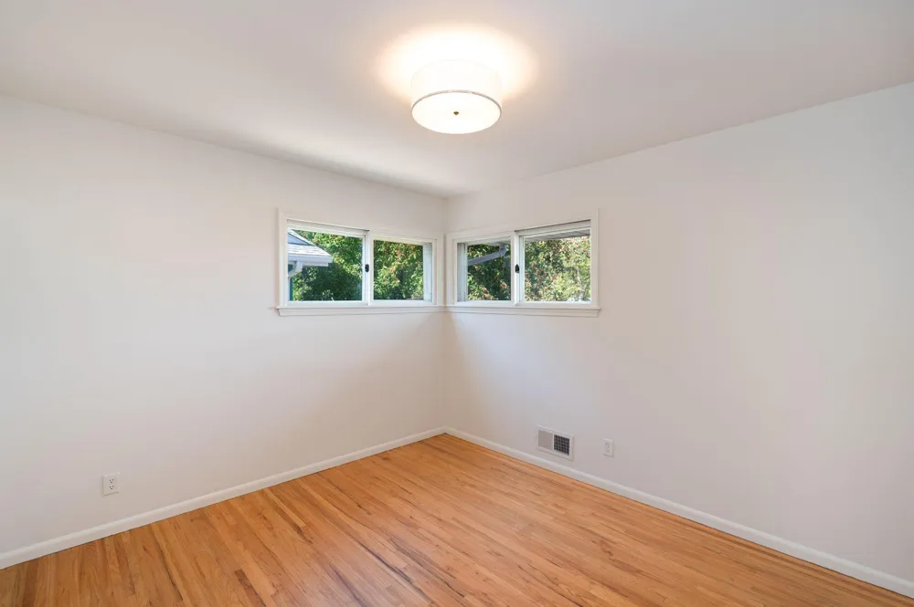 1253 Saint Paul Avenue Saint Paul, MN 55116