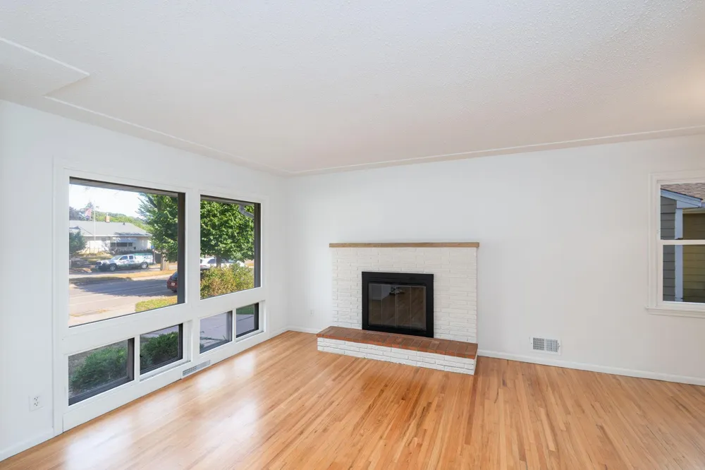 1253 Saint Paul Avenue Saint Paul, MN 55116