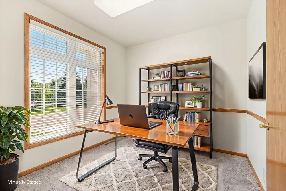 16568 Irwindale Way Lakeville, MN 55044