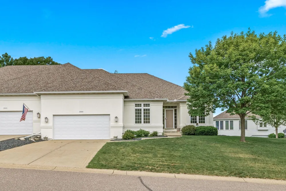 16568 Irwindale Way Lakeville, MN 55044