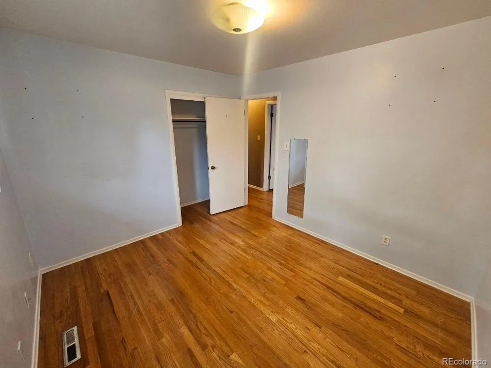 1096 Fraser Street Aurora, CO 80011
