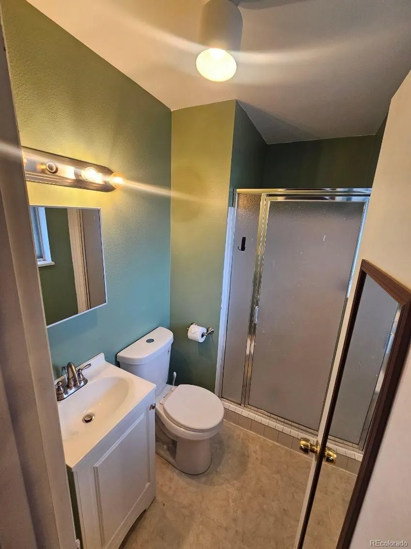 1096 Fraser Street Aurora, CO 80011