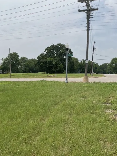 123 Main Street Bonham, TX 75418