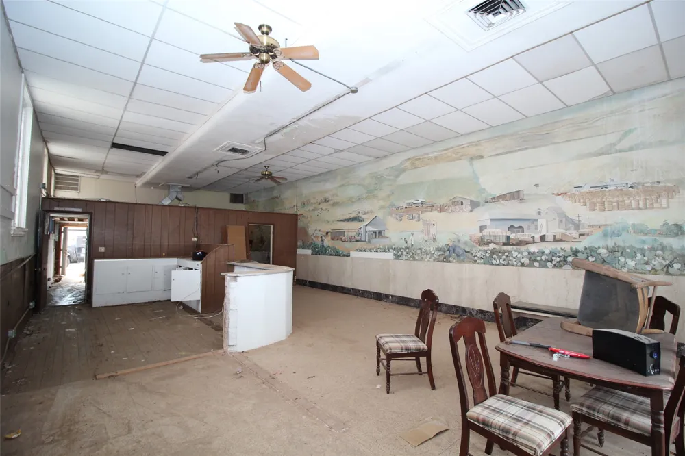 202 Central Avenue Knox City, TX 79529