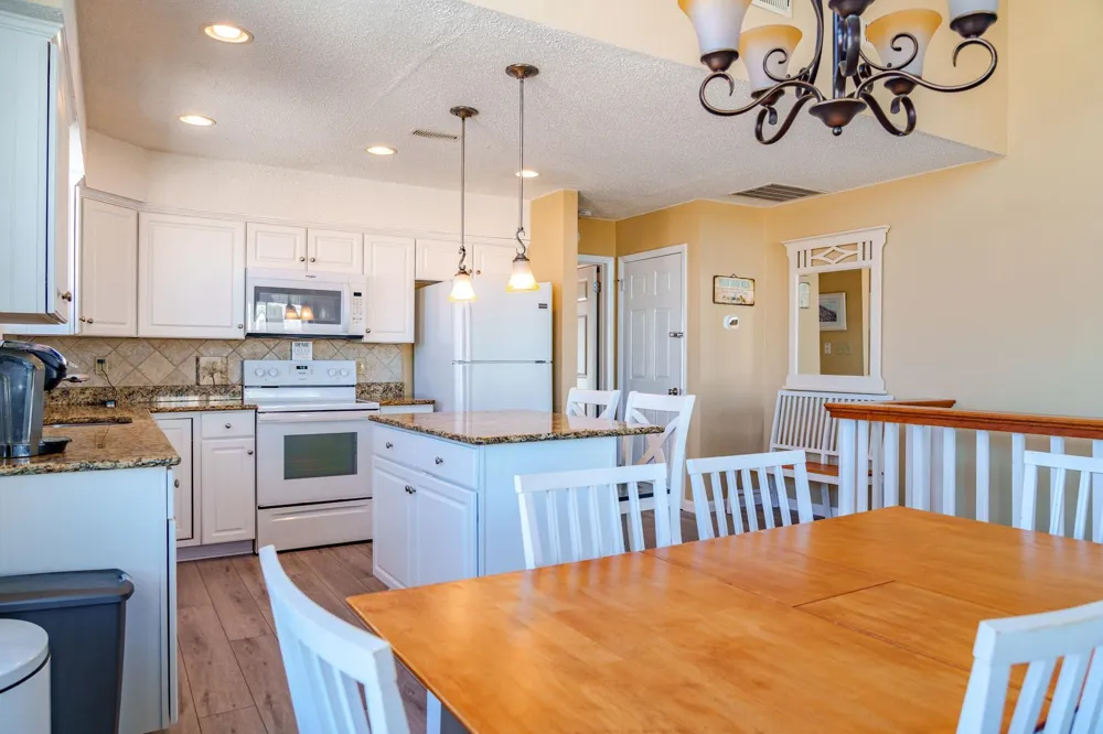 24 33rd Street Sea Isle City, NJ 08243