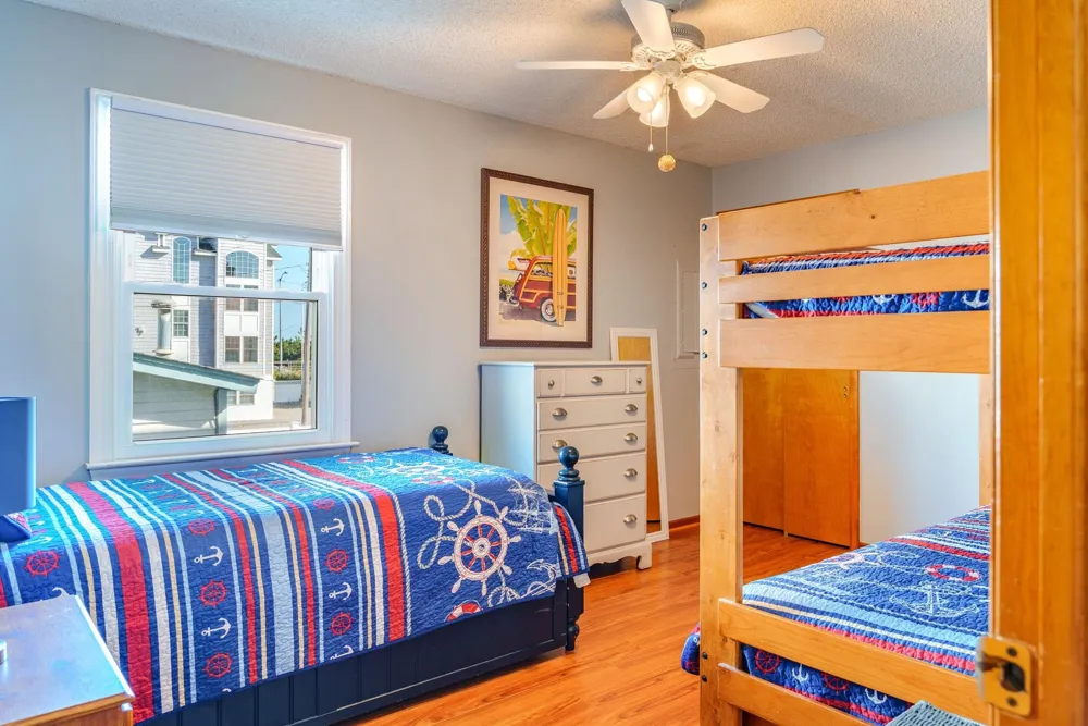 24 33rd Street Sea Isle City, NJ 08243