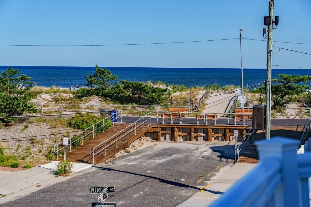 24 33rd Street Sea Isle City, NJ 08243