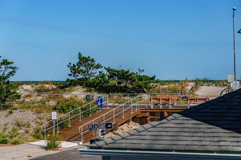 24 33rd Street Sea Isle City, NJ 08243