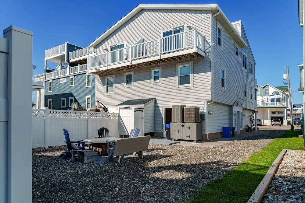 24 33rd Street Sea Isle City, NJ 08243