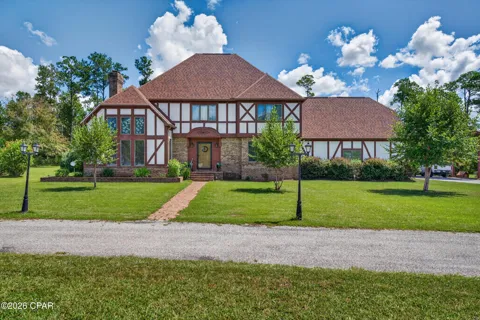 2618 Indian Springs Road