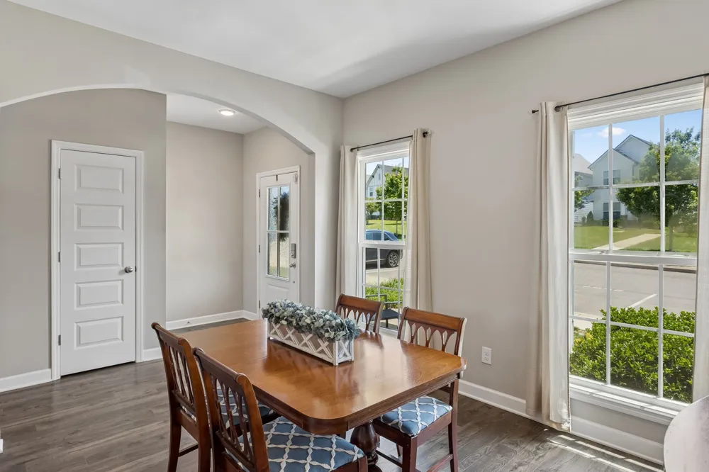 2507 Napa Valley Way Columbia, TN 38401