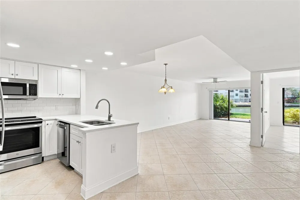 12000 CAPRI CIRCLE #15 Treasure Island, FL 33706