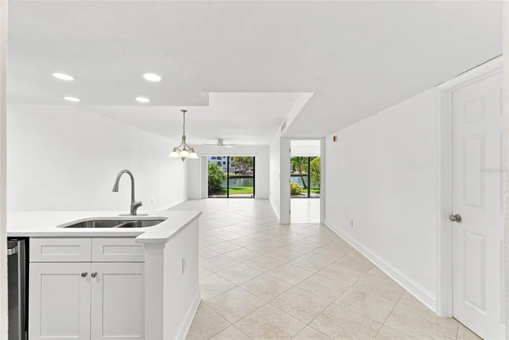 12000 CAPRI CIRCLE #15 Treasure Island, FL 33706
