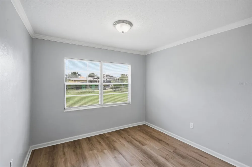 210 E MERRILL AVENUE Dundee, FL 33838