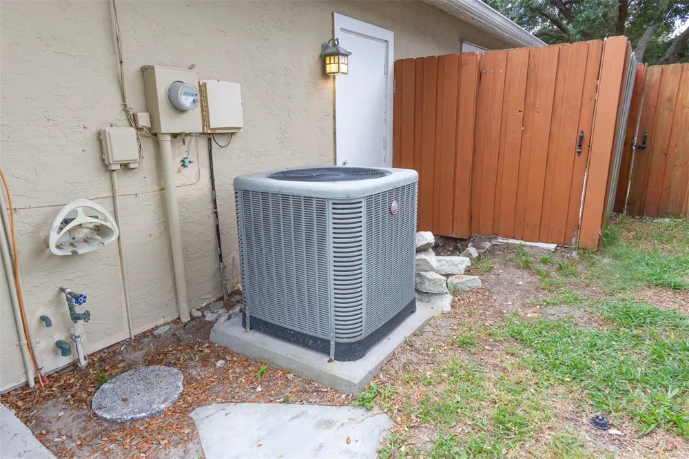 1418 STONEHENGE WAY Palm Harbor, FL 34683