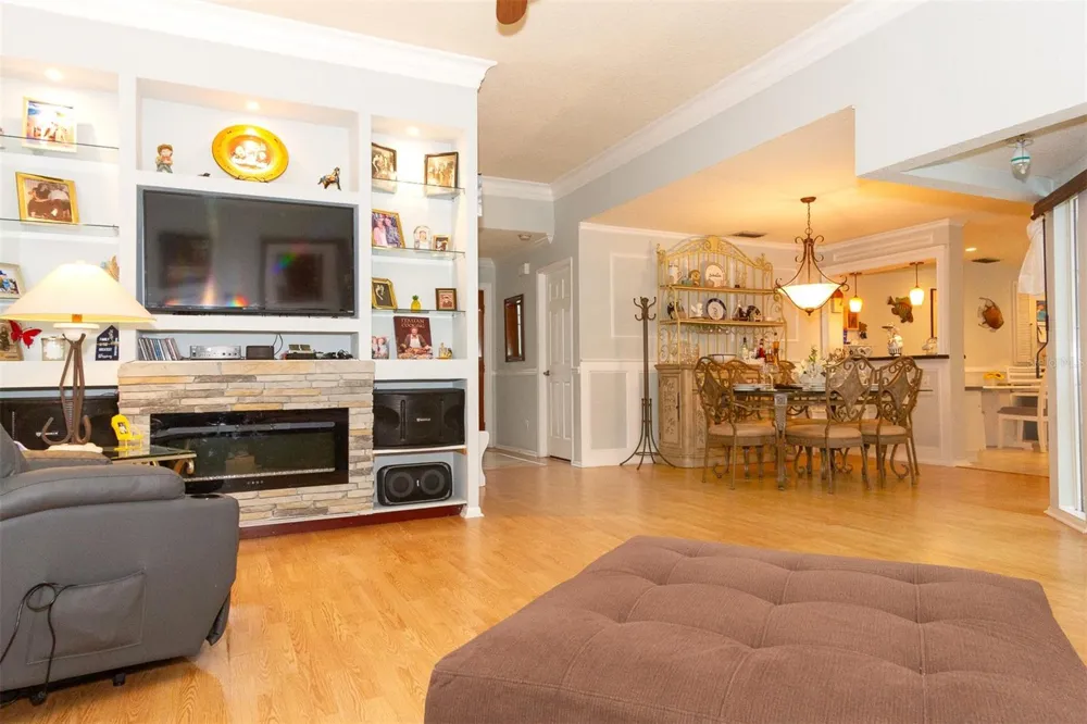 1418 STONEHENGE WAY Palm Harbor, FL 34683