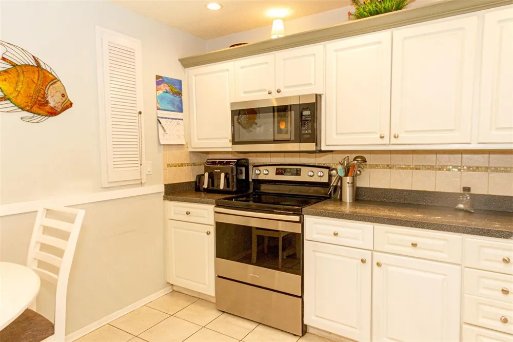 1418 STONEHENGE WAY Palm Harbor, FL 34683