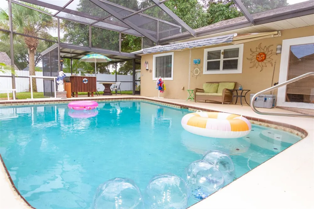 1418 STONEHENGE WAY Palm Harbor, FL 34683