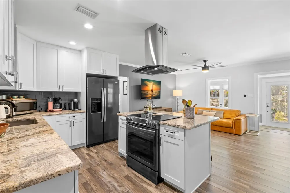 3501 BOCA CIEGA DRIVE St Petersburg, FL 33710