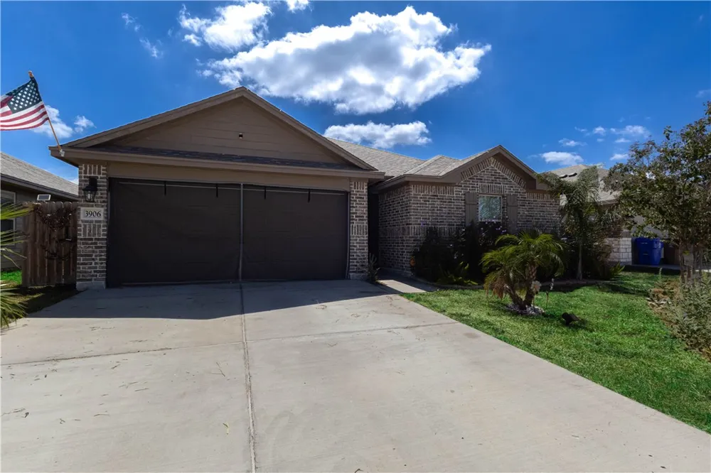 3906 Targaryen Way Corpus Christi, TX 78410