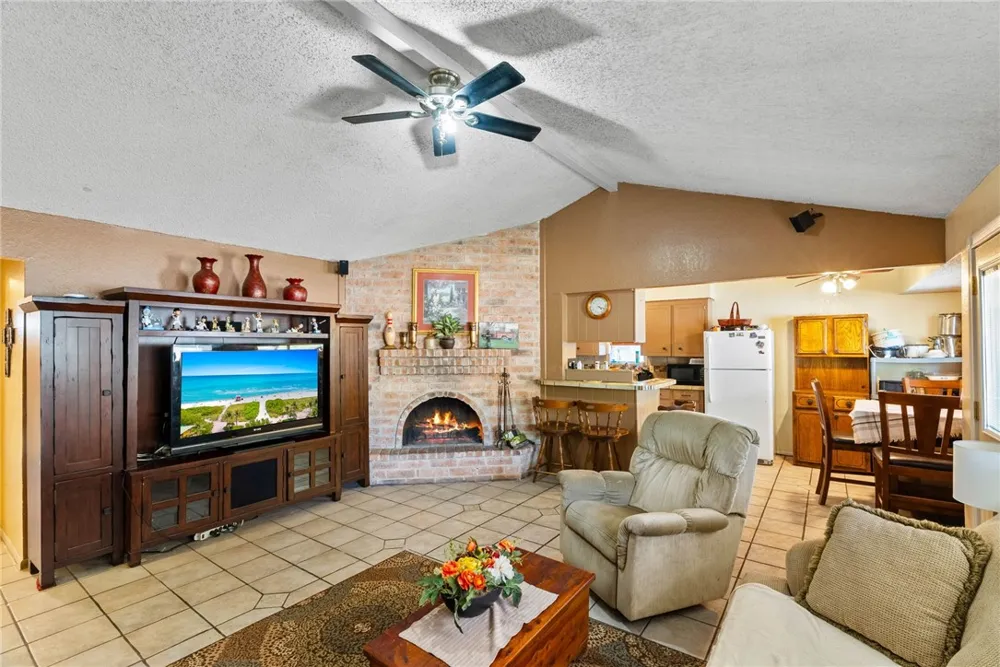 1908 Falcon Drive Portland, TX 78374