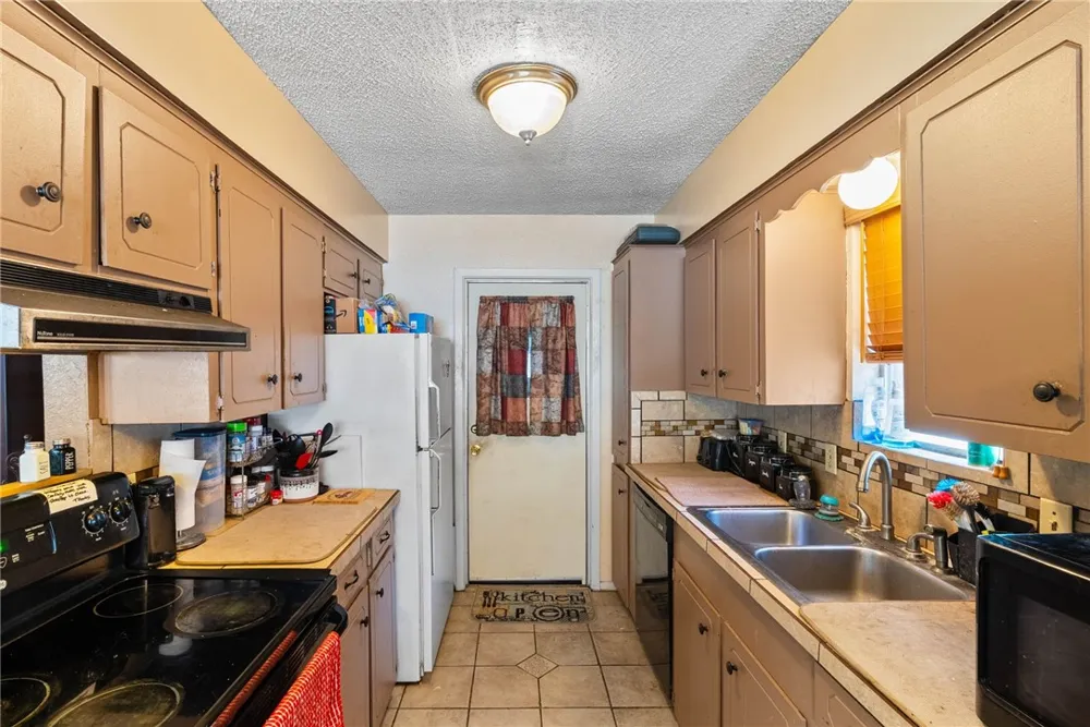 1908 Falcon Drive Portland, TX 78374