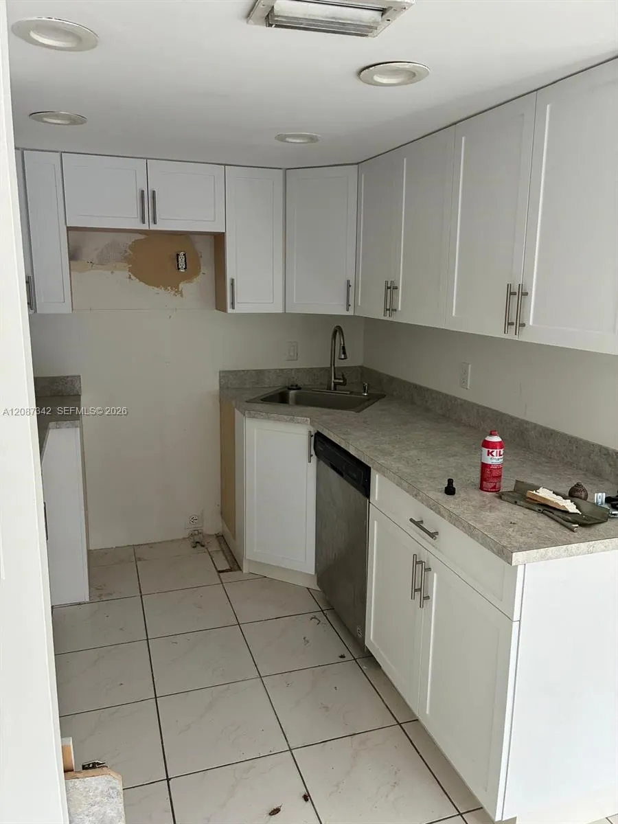 5023 E Society Pl E #I West Palm Beach, FL 33415