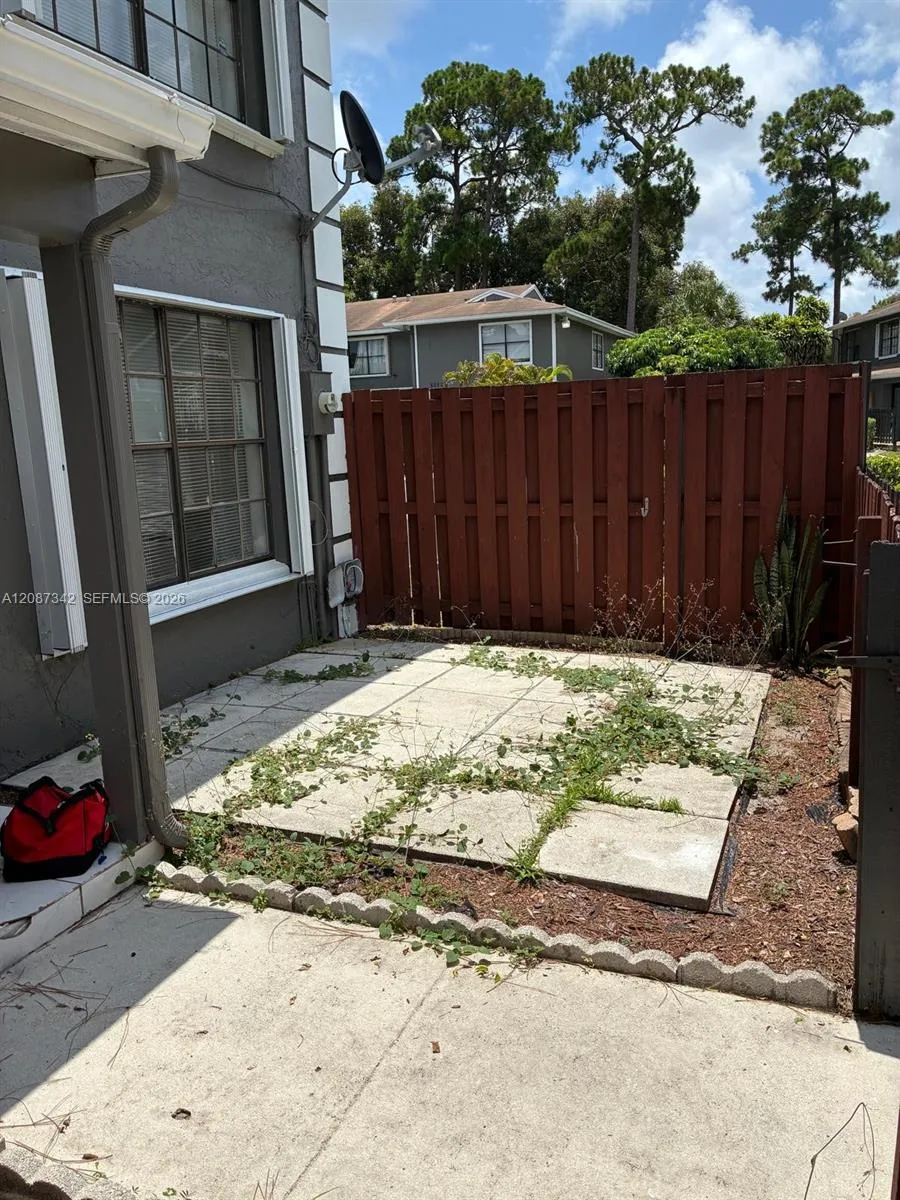 5023 E Society Pl E #I West Palm Beach, FL 33415