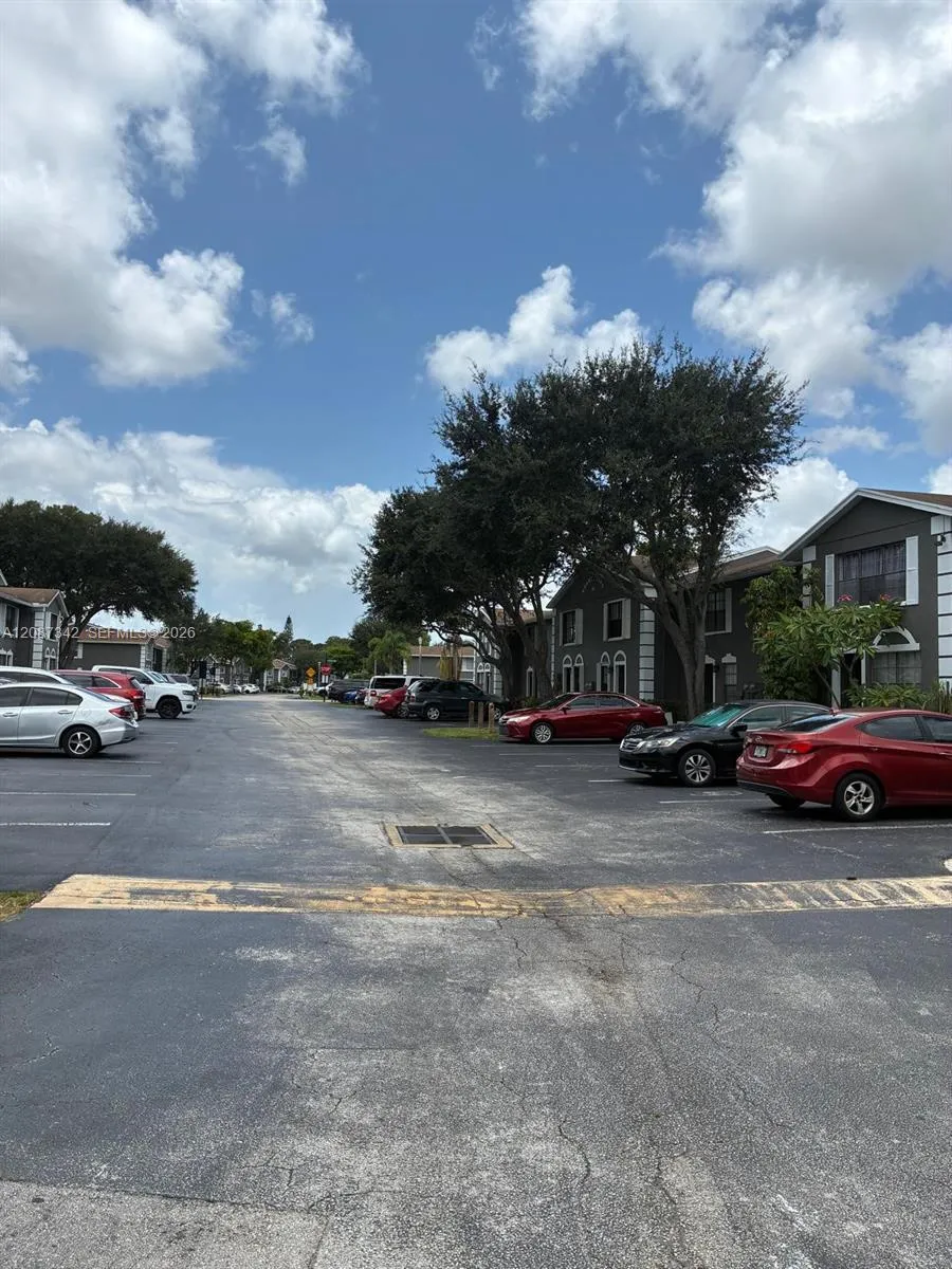 5023 E Society Pl E #I West Palm Beach, FL 33415