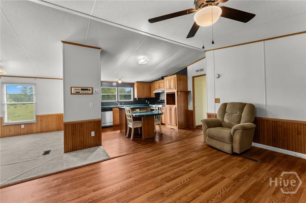 3317 Henry Moxley Rd Cobbtown, GA 30420