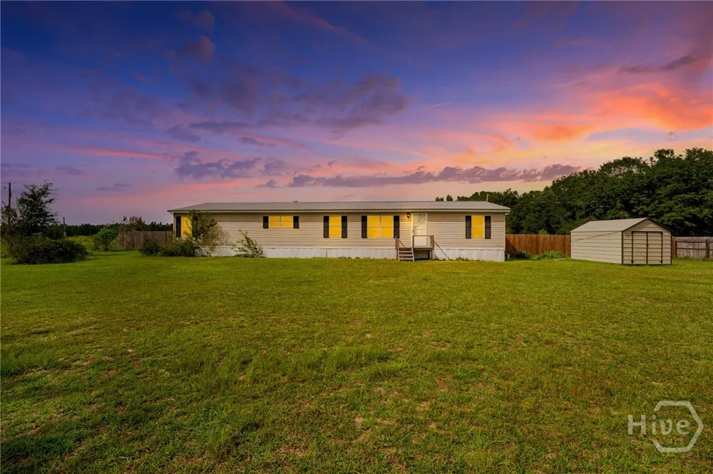 3317 Henry Moxley Rd Cobbtown, GA 30420