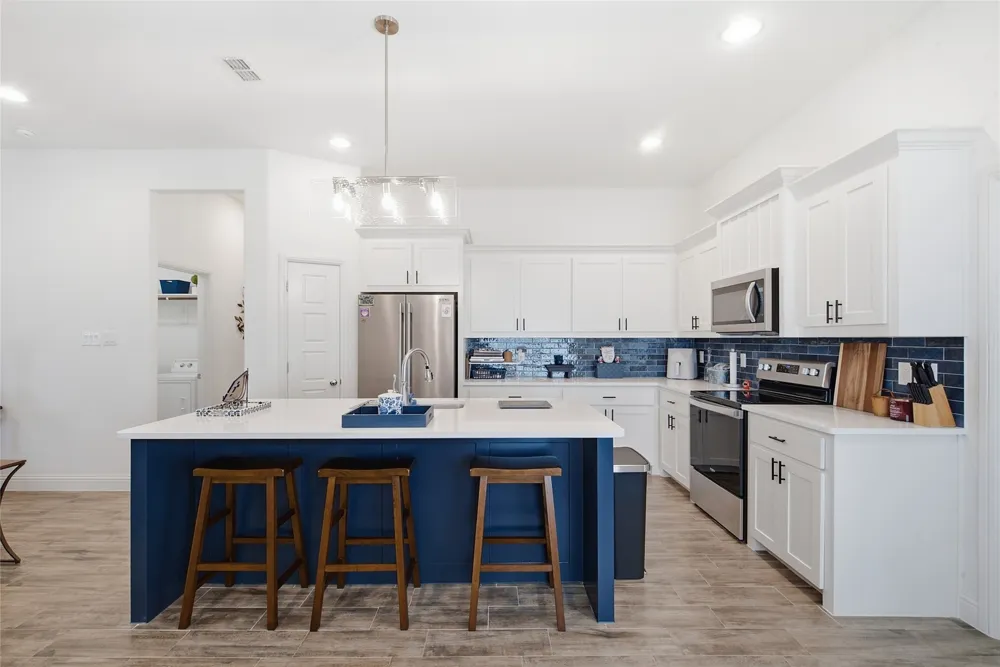 211 Clover Circle Weatherford, TX 76086