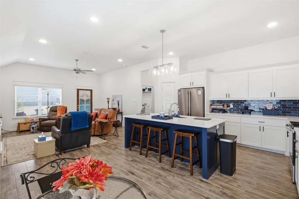 211 Clover Circle Weatherford, TX 76086