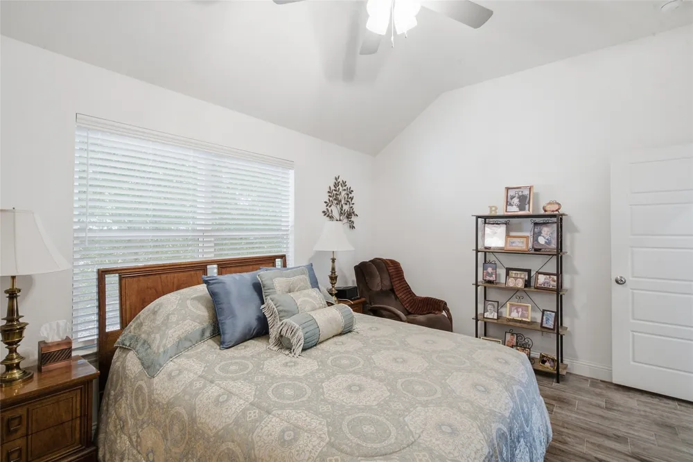 211 Clover Circle Weatherford, TX 76086