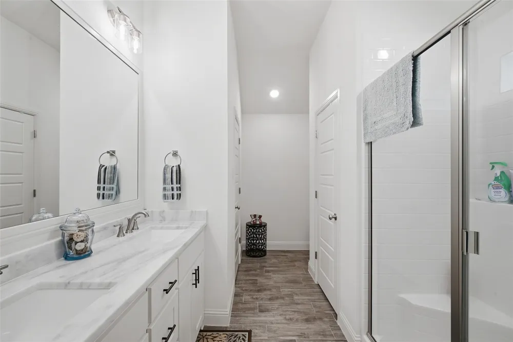 211 Clover Circle Weatherford, TX 76086