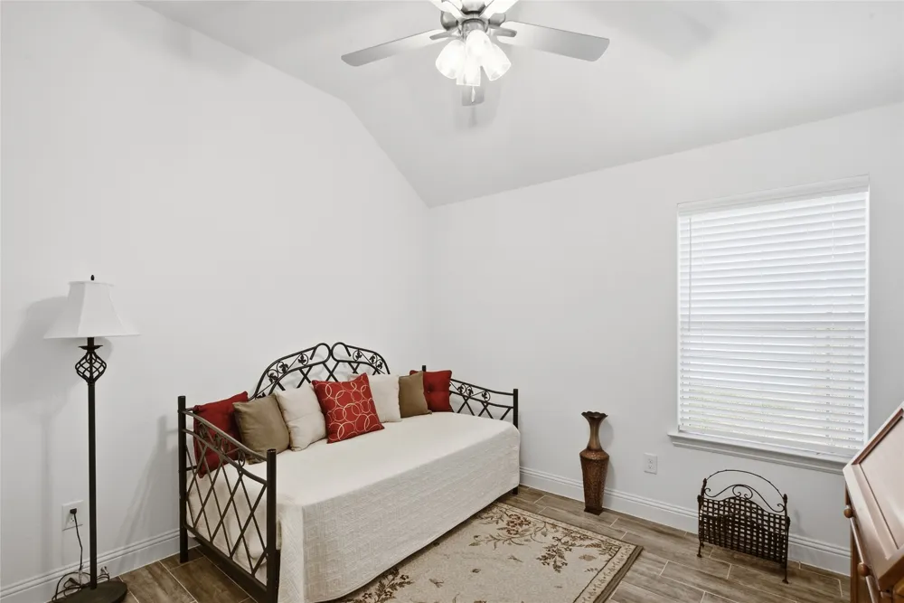 211 Clover Circle Weatherford, TX 76086