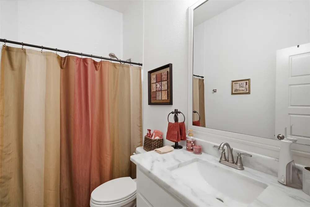 211 Clover Circle Weatherford, TX 76086