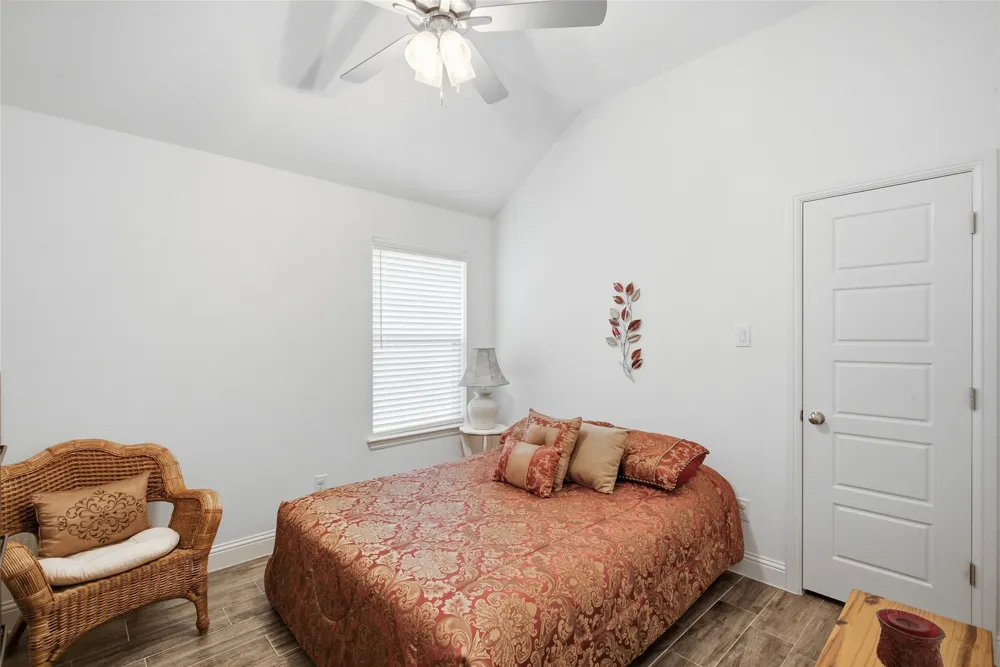 211 Clover Circle Weatherford, TX 76086