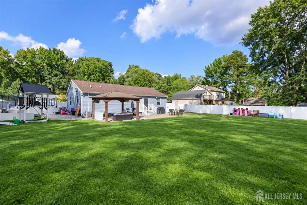 6 Soden Lane Old Bridge, NJ 08857
