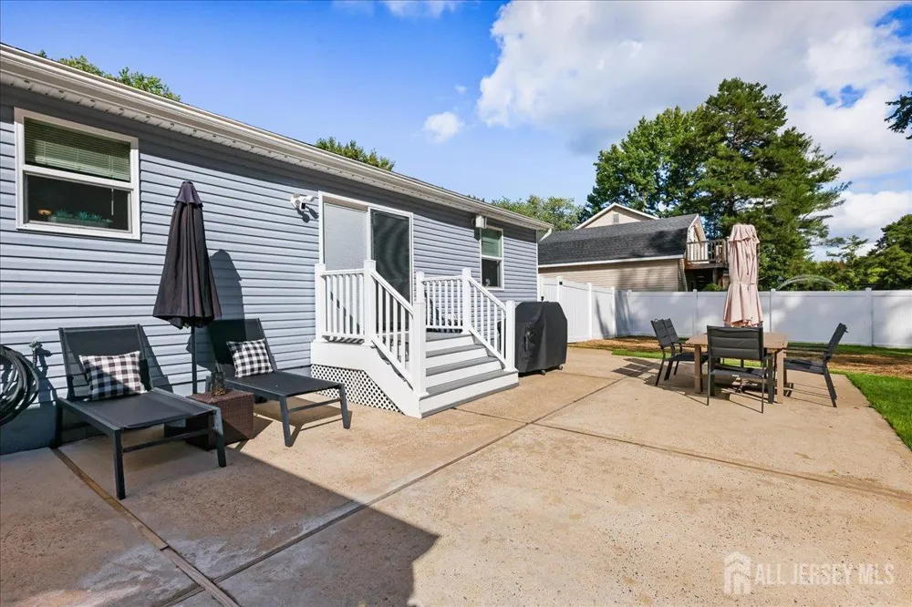 6 Soden Lane Old Bridge, NJ 08857