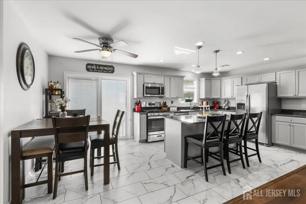 6 Soden Lane Old Bridge, NJ 08857