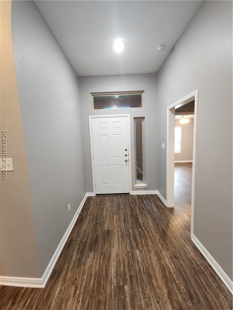 4015 Dunlap Loop College Station, TX 77845