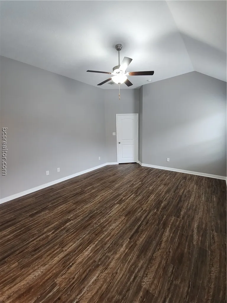 4015 Dunlap Loop College Station, TX 77845
