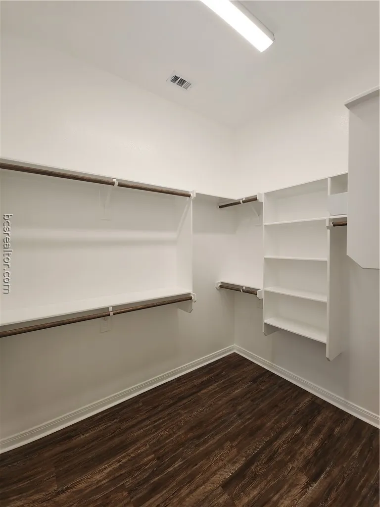 4015 Dunlap Loop College Station, TX 77845