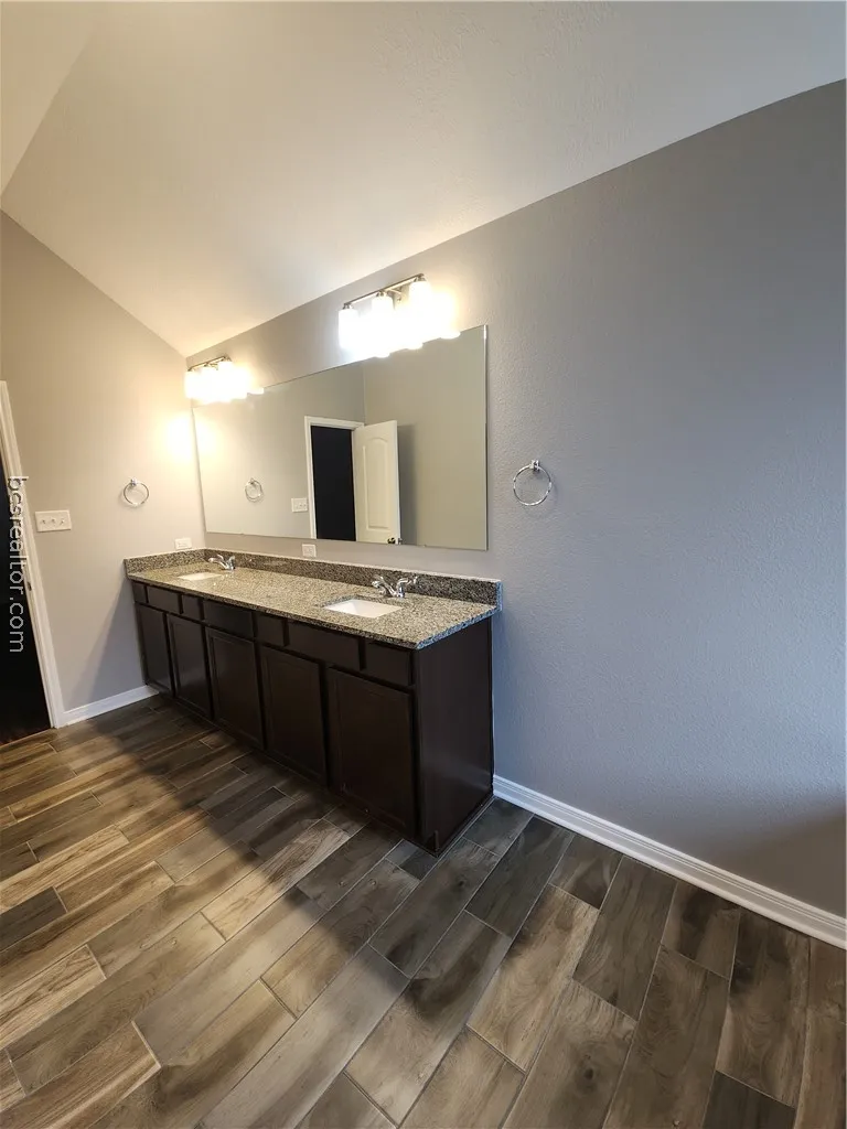 4015 Dunlap Loop College Station, TX 77845