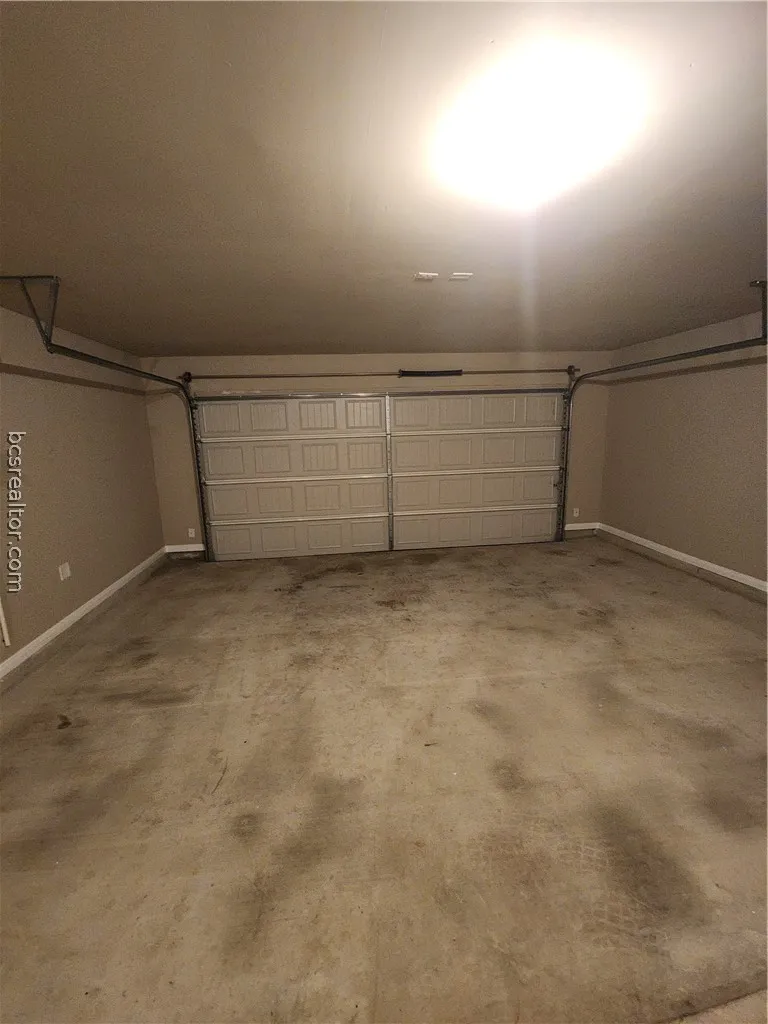 4015 Dunlap Loop College Station, TX 77845