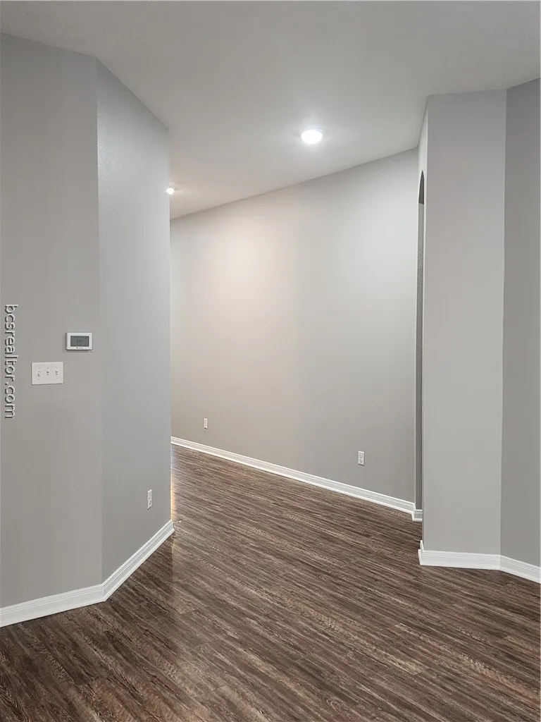 4015 Dunlap Loop College Station, TX 77845