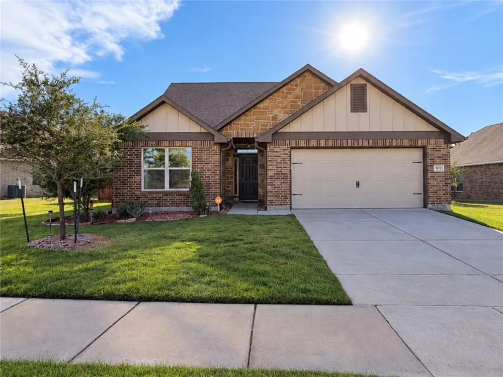 4015 Dunlap Loop College Station, TX 77845